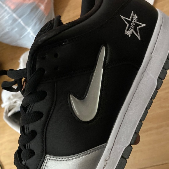 Supreme dunks 1s